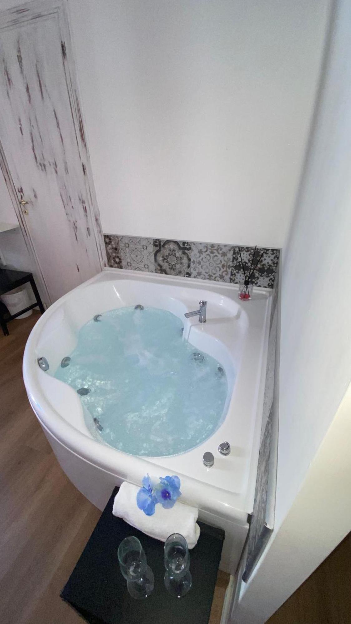 Suitesicily Rooms Palermo Altavilla Milicia Eksteriør billede