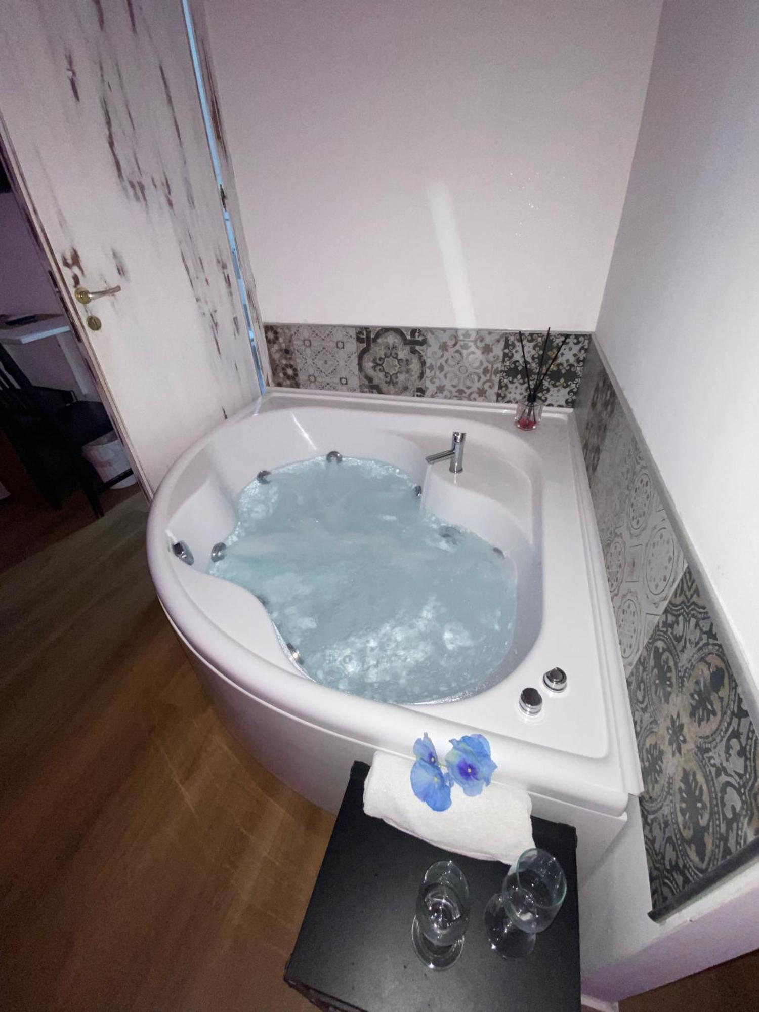 Suitesicily Rooms Palermo Altavilla Milicia Eksteriør billede